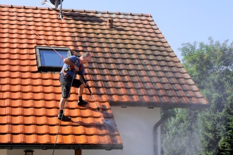 Nettoyage de toiture & gouttières, peinture & hydrofugation de toiture Rouvray